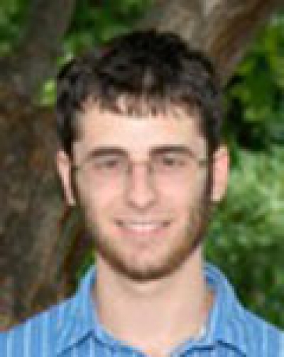 Physics Grad Student Jonathan Mueller Receives Fellowship