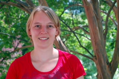Post-Doc Hannah Petersen Joins Nuclear Theory Group